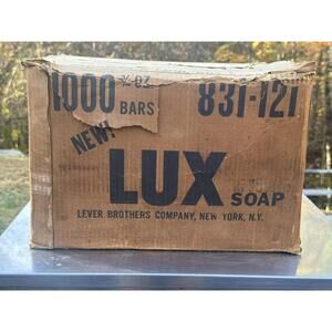 Vintage LUX Soap 3/4 Oz‎ Hotel Motel Size Bars Travel Size Toilet New Old Stock